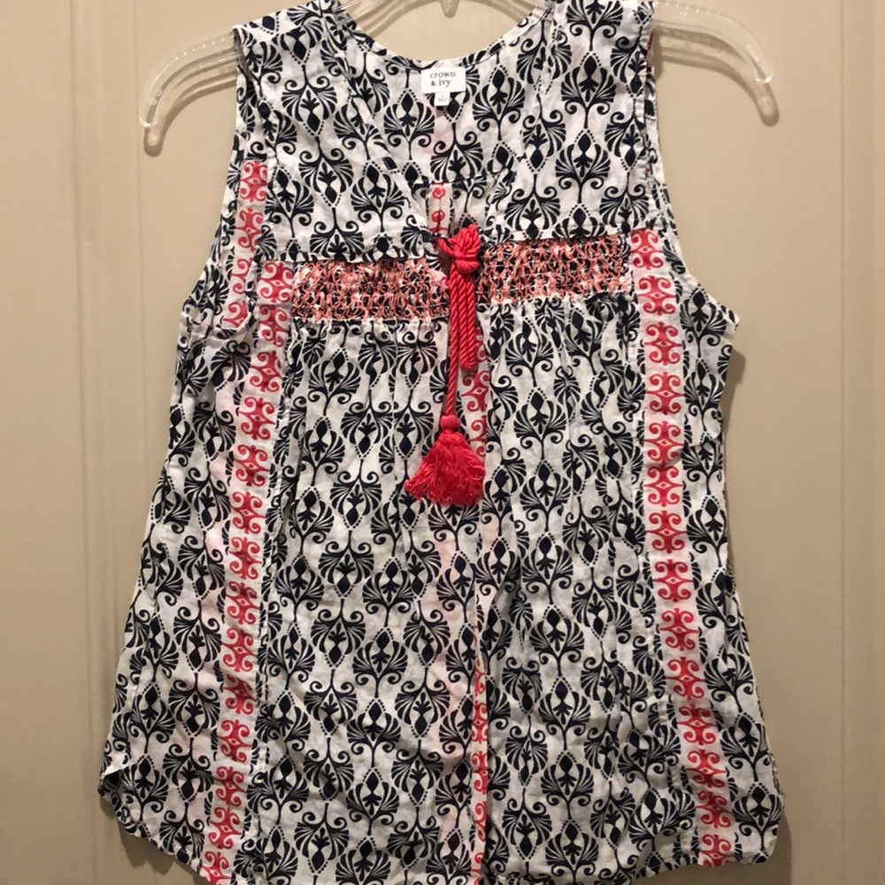 Coral and navy tank top
